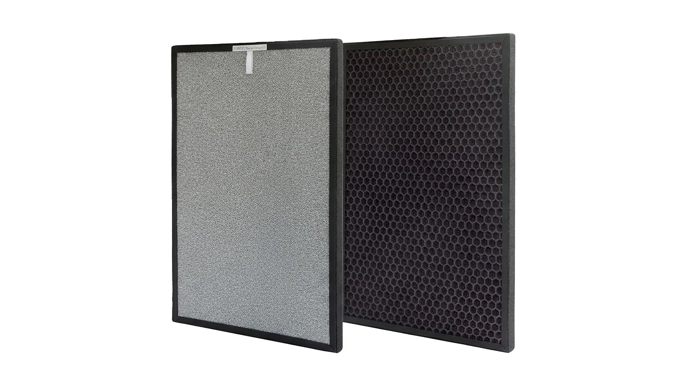 Filtr pro čističku vzduchu Rohnson R-9600F2 s šedou filtrační vrstvou a černou voštinovou strukturou.