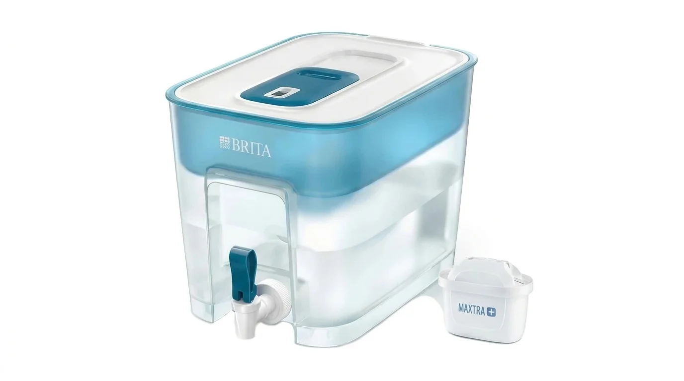 Filtračná nádoba Brita Flow s praktickým dávkovacím kohútikom a priloženou filtračnou patrónou Maxtra+.