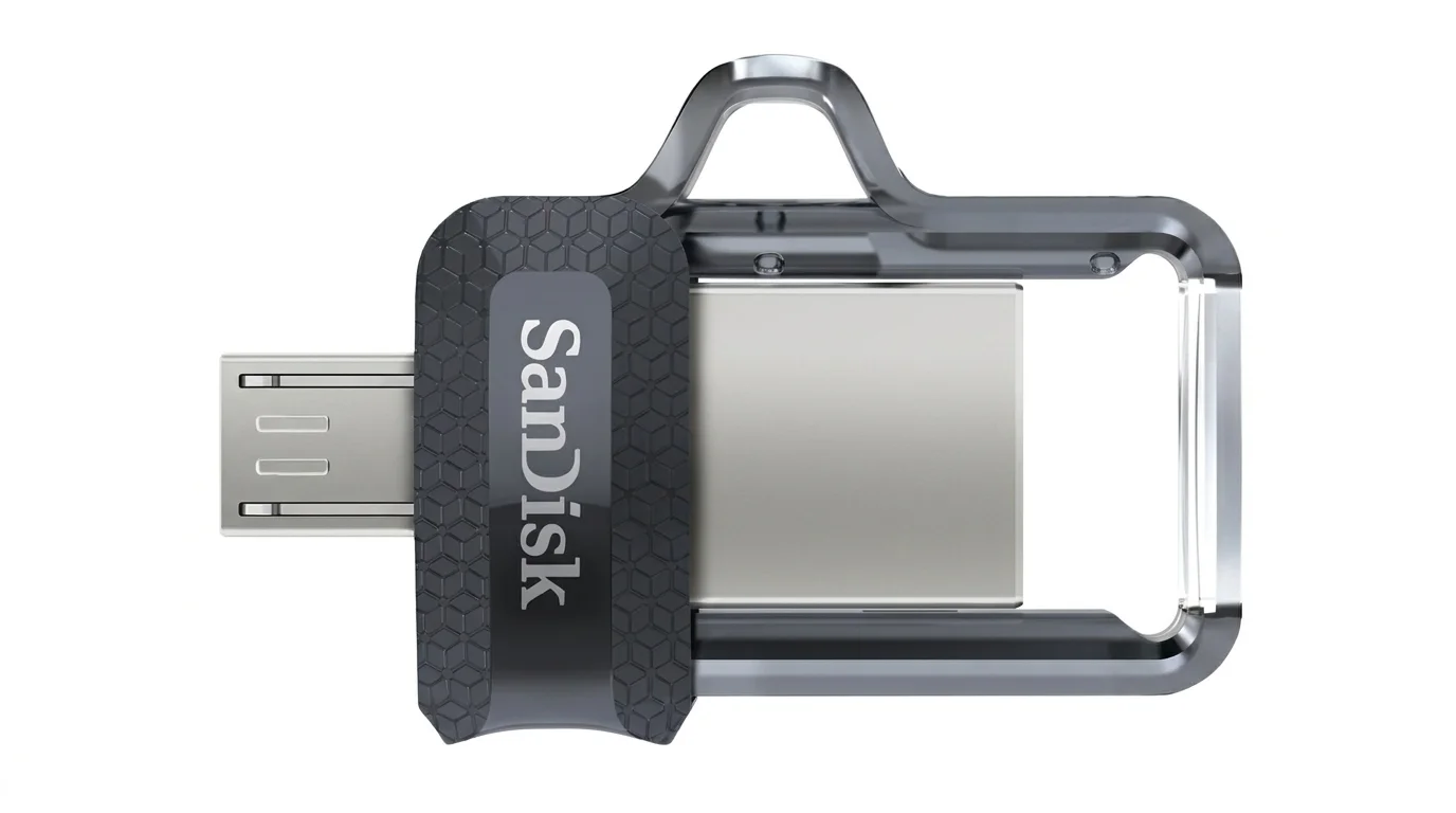 Flashdisk SanDisk Ultra Dual s vysunutým micro USB konektorem a černým posuvným krytem.