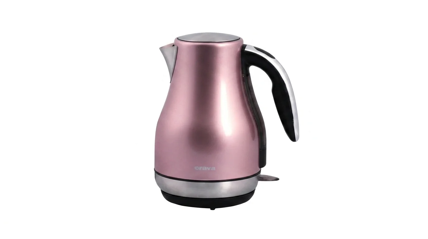 Rýchlovarná kanvica Orava VK-3715 Pink v metalickom ružovom vyhotovení s čiernou rukoväťou a striebornými detailmi.