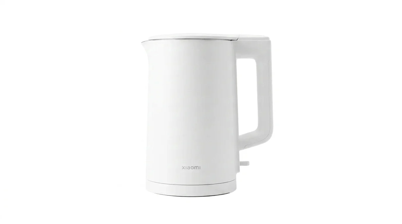 Bílá rychlovarná konvice Xiaomi Electric Kettle 2 Lite s minimalistickým designem a logem značky ve spodní části.