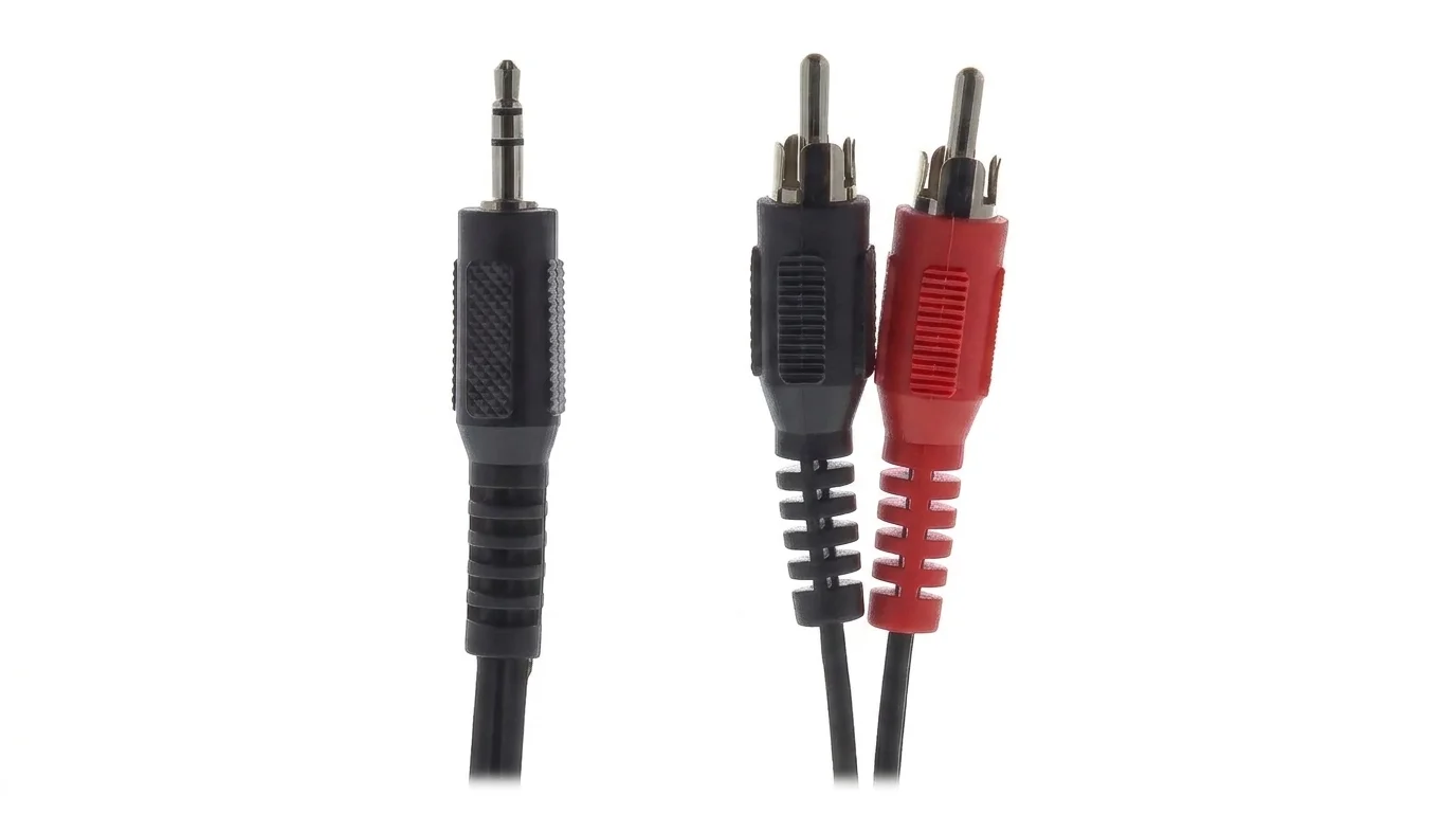 Zakončení audio kabelu Sencor s konektorem Jack 3,5 mm a dvěma konektory RCA v černé a červené barvě.