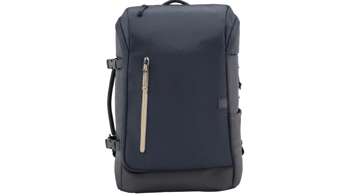 Tmavomodrý batoh na notebook HP Travel s vertikálnym predným zipsom, bočnou rukoväťou a kompresnými popruhmi.