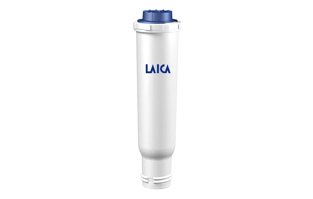 Bílý vodní filtr Laica Power Aroma E01B002 s modrým uzávěrem a modrým logem LAICA.