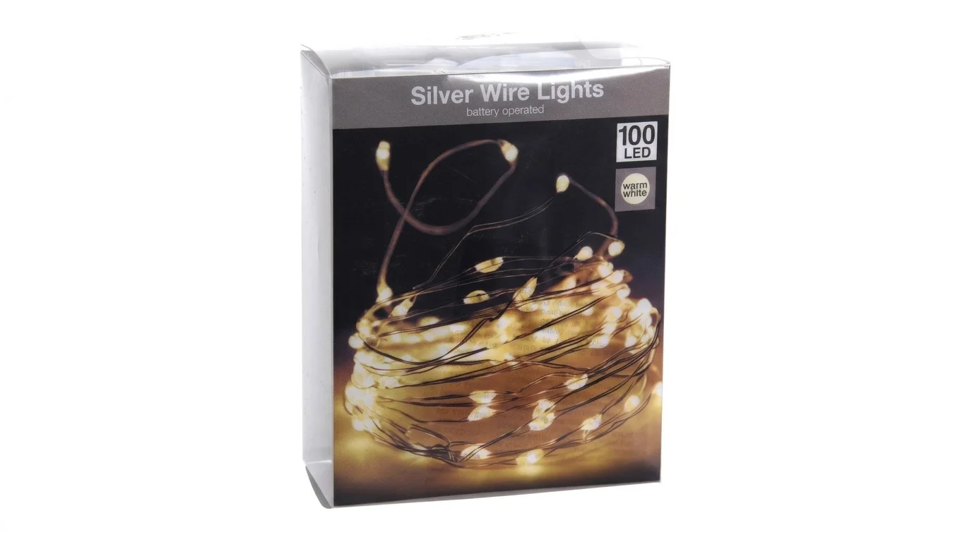 Balení světelného řetězu Koopman se 100 teplými bílými mikro LED diodami na stříbrném drátku.