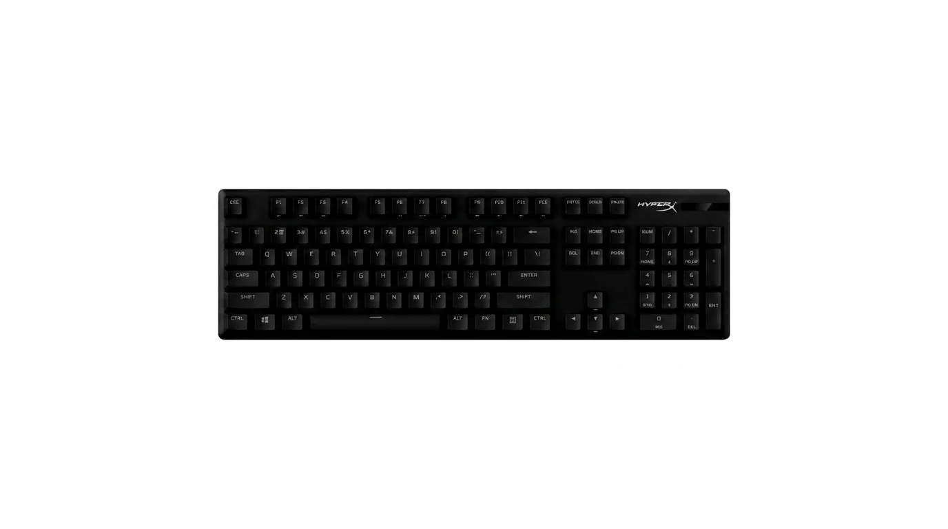 Černá mechanická herní klávesnice HyperX Alloy Origins PBT s bílými popisky kláves na bílém pozadí.