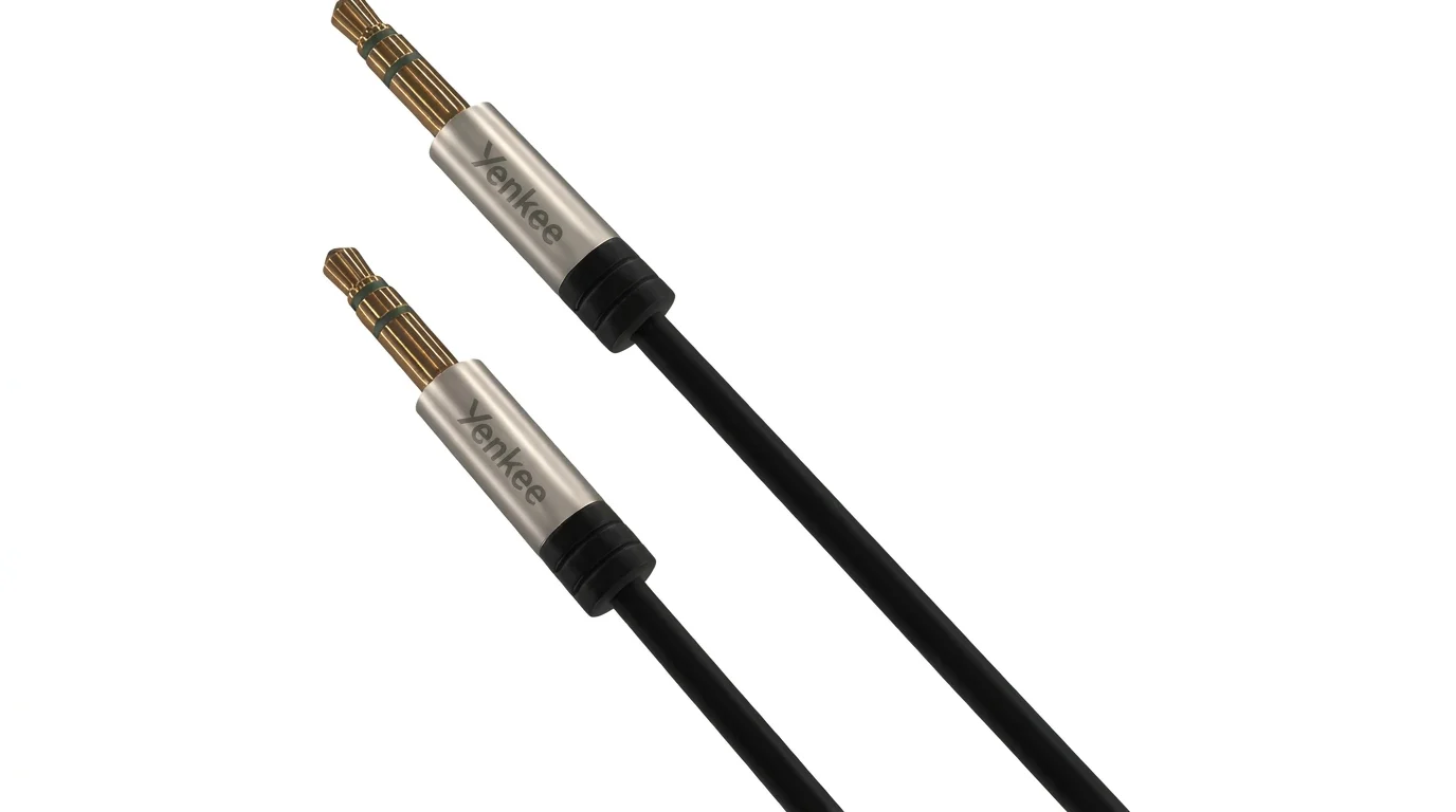 Čierny audio kábel Yenkee s dvoma 3,5mm jack konektormi v striebornom kovovom tele.