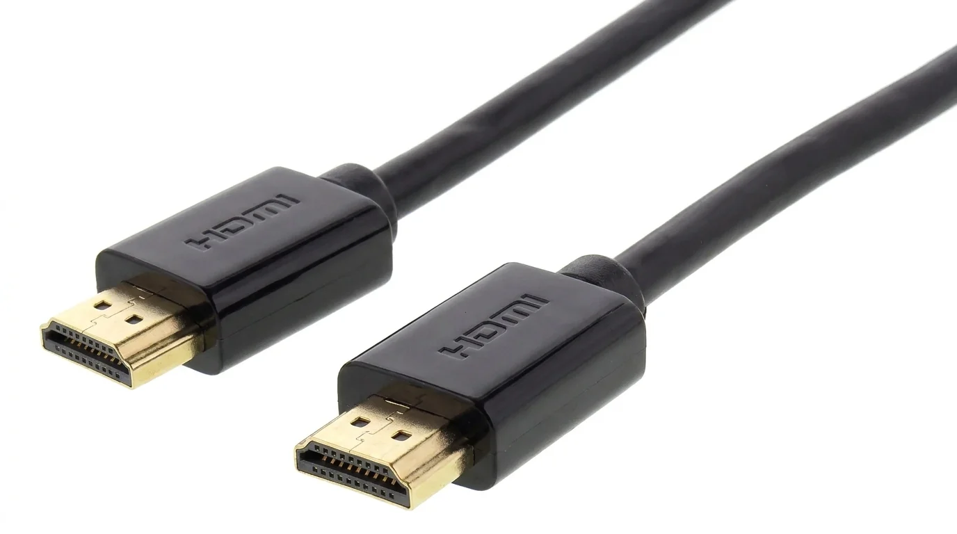 Pozlátené konektory čierneho HDMI kábla Sencor SAV 166-050.