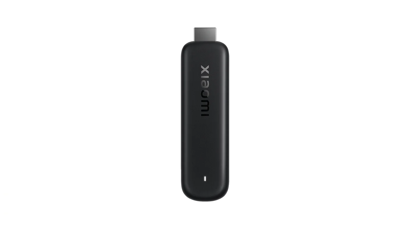 Černé multimediální centrum Xiaomi TV Stick HD (2nd Gen) s HDMI konektorem a logem značky na bílém pozadí.