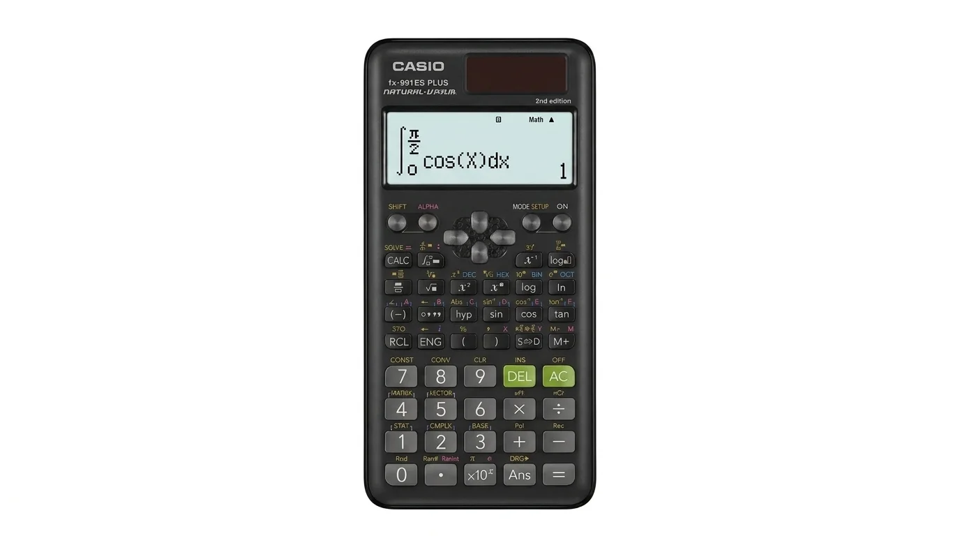 Čierna vedecká kalkulačka Casio fx-991ES PLUS 2nd edition s displejom zobrazujúcim matematický výpočet a solárnym panelom.