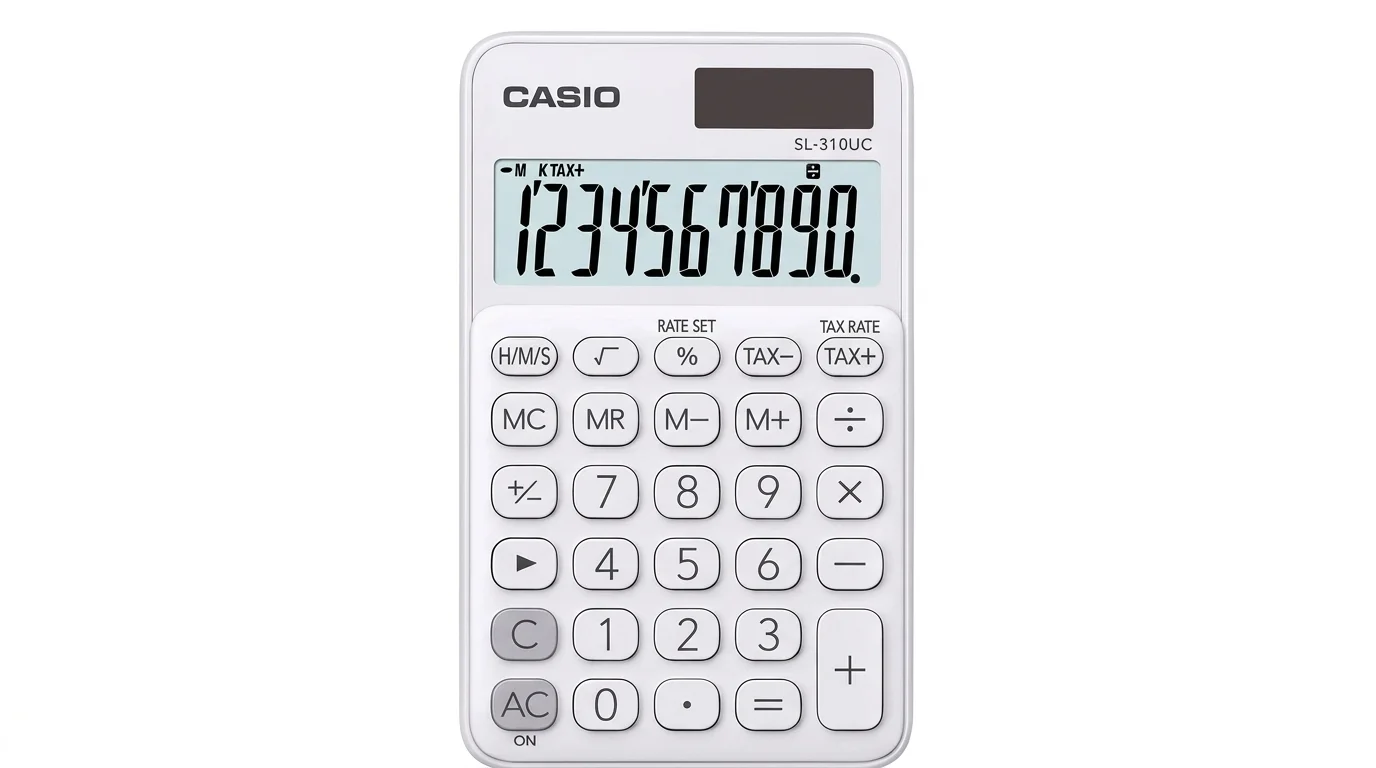 Biela vrecková kalkulačka Casio SL-310UC s 10-miestnym LCD displejom a solárnym panelom.