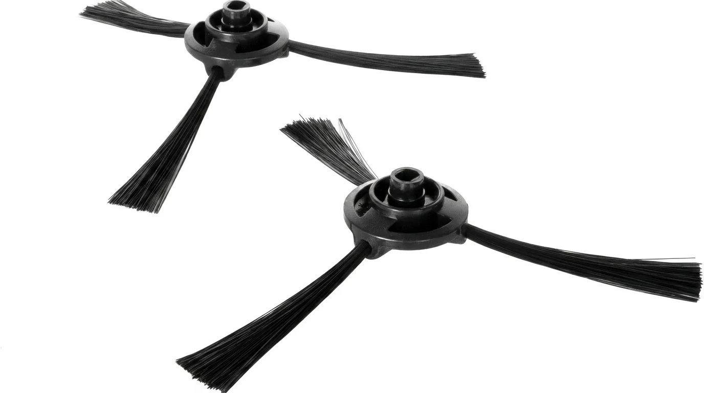 Dva černé náhradní boční kartáče pro robotický vysavač Sencor SVX 074 na bílém pozadí.