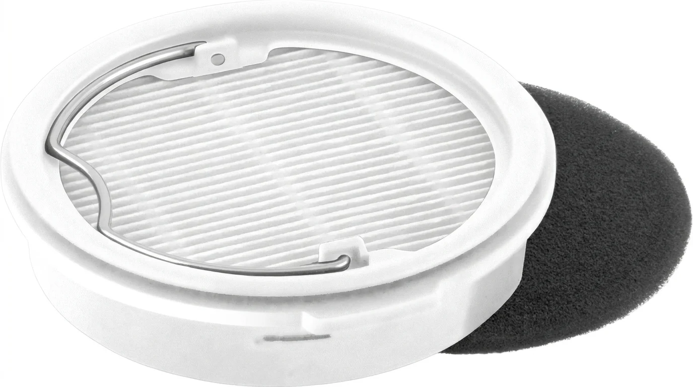 Sada HEPA filtrů Sencor SVX 051HF obsahující kulatý bílý skládaný filtr s kovovým madlem a černý pěnový filtr.