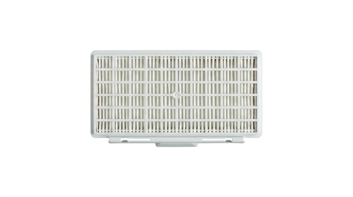 Bílý HEPA filtr Bosch BBZ154HF s plastovou mřížkou na bílém pozadí.