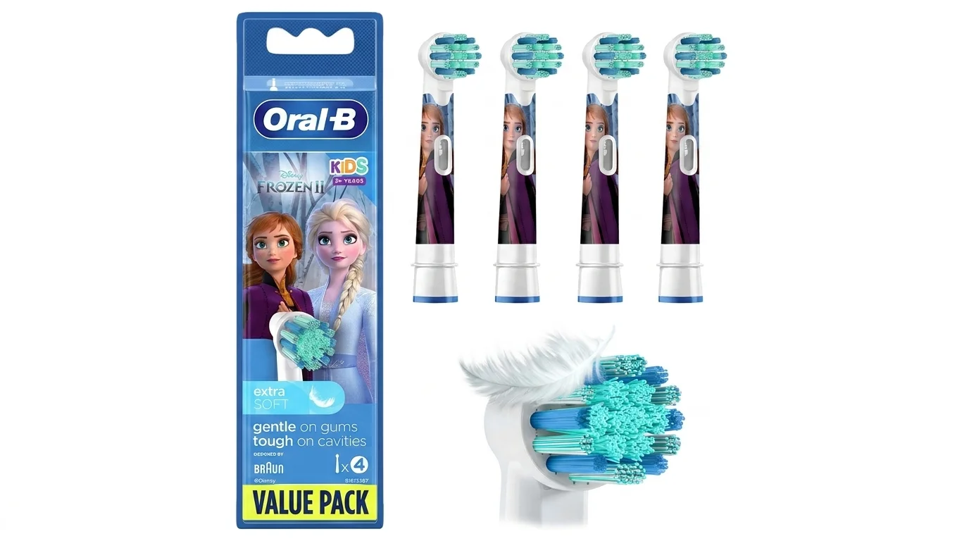 Balenie štyroch náhradných hlavíc Oral-B Kids s motívom Disney Frozen a detailným pohľadom na jemné štetiny.