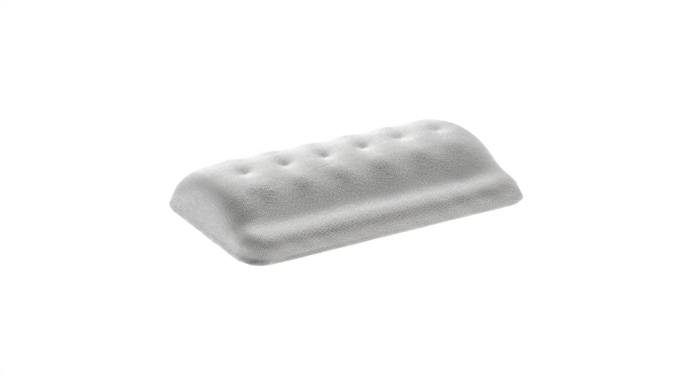 Šedá ergonomická podložka pod zápěstí k myši Powerton Ergoline s tvarovaným textilním povrchem.