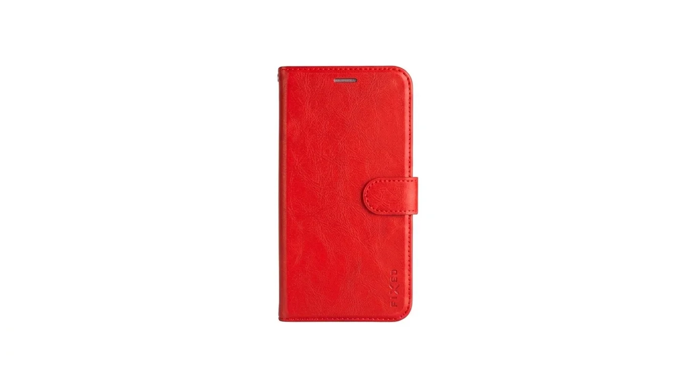 Zavřené červené flipové pouzdro FIXED Opus pro Samsung Galaxy A25 5G s magnetickým zapínáním a prošívanými okraji.