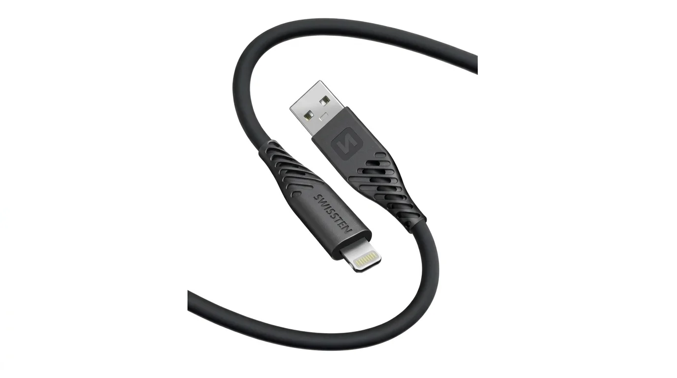 Černý datový kabel Swissten s konektory USB-A a Lightning se zesíleným zakončením.
