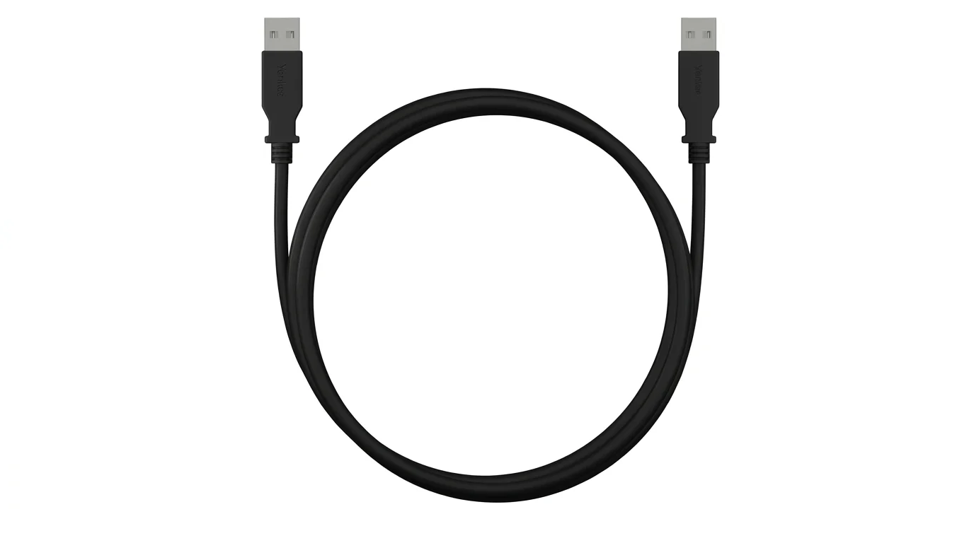 Černý propojovací USB kabel Yenkee YCU 012 BK stočený do kruhu se dvěma konektory USB-A.