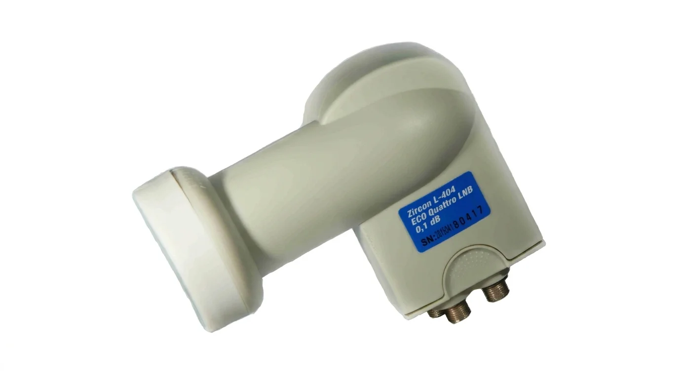 Satelitní konvertor Zircon L-404 ECO Quattro LNB ve světle šedém provedení s modrým štítkem a výstupními F konektory.