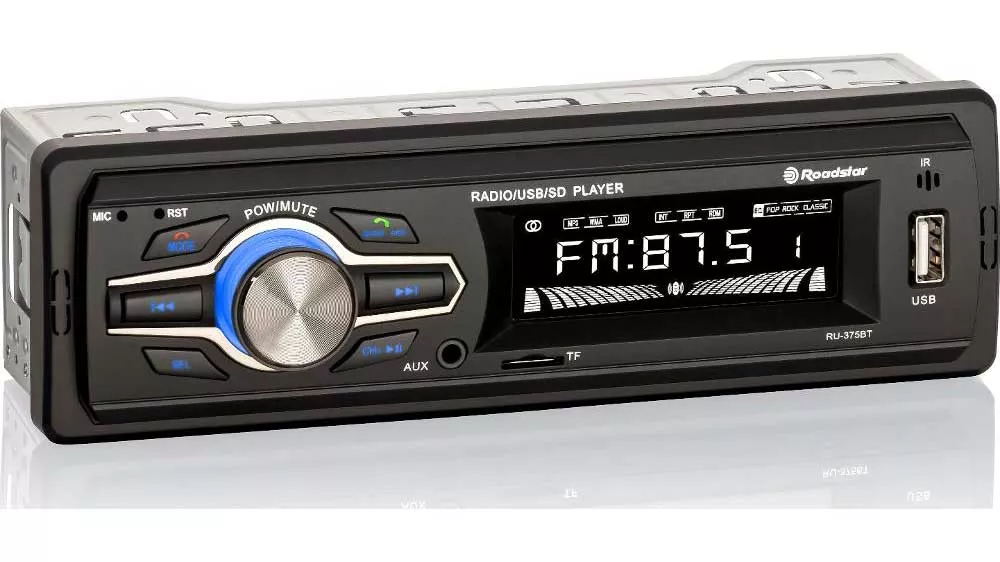 Autorádio Roadstar RU-375BT s čiernym predným panelom, digitálnym displejom, otočným ovládačom, USB portom a AUX vstupom.