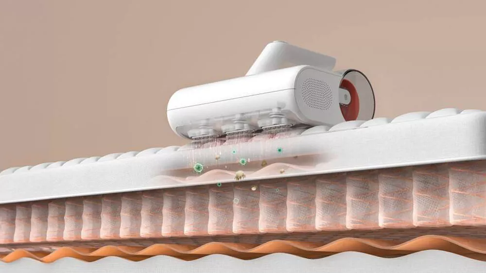 Ručný vysávač Xiaomi Dust Mite vysáva nečistoty a roztoče z hĺbky matraca.