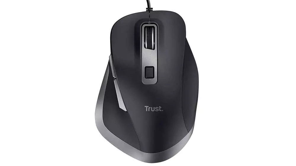 Čierna ergonomická drôtová myš Trust Fyda Eco s rolovacím kolieskom a bočnou opierkou na palec.