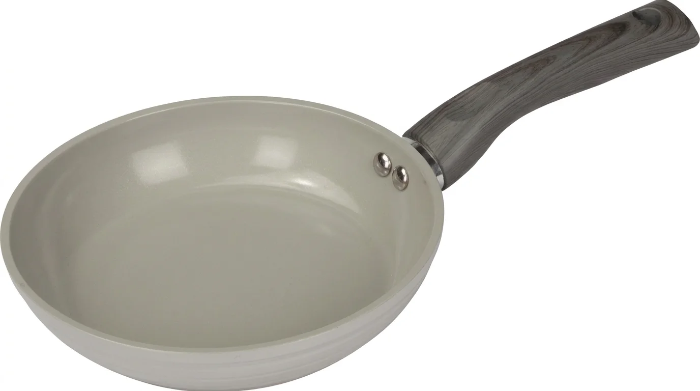 Panvica Lamart LT1263 so svetlým keramickým povrchom a ergonomickou rukoväťou s dekorom dreva.